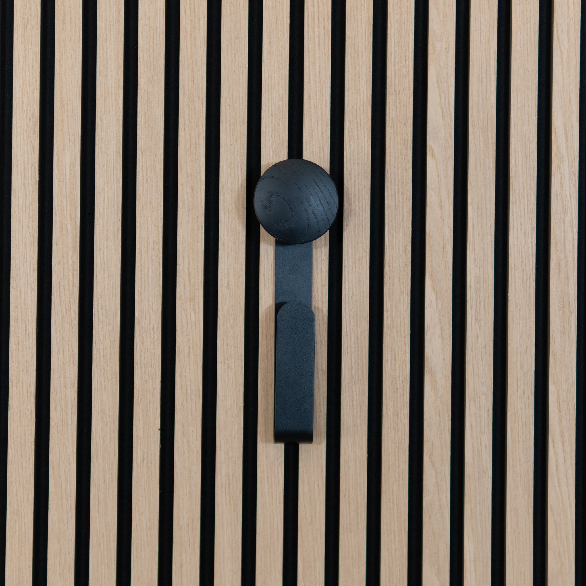 Colgador de pared largo negro 30cm